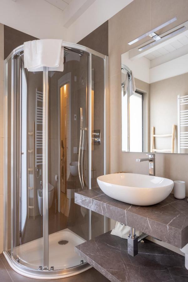 Maison Cecile Verbania Bagian luar foto